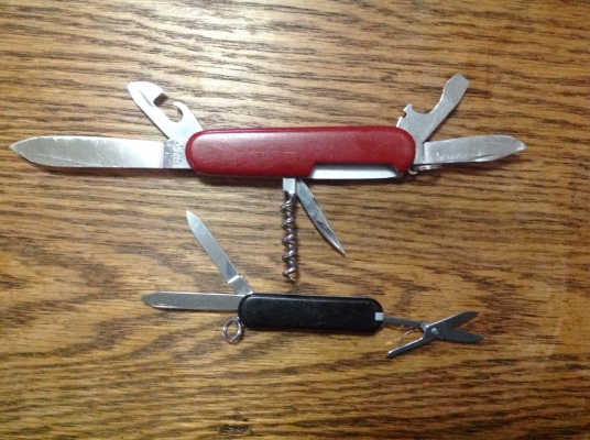 ขาย VICTORINOX 2 ชิ้น ถูกๆ