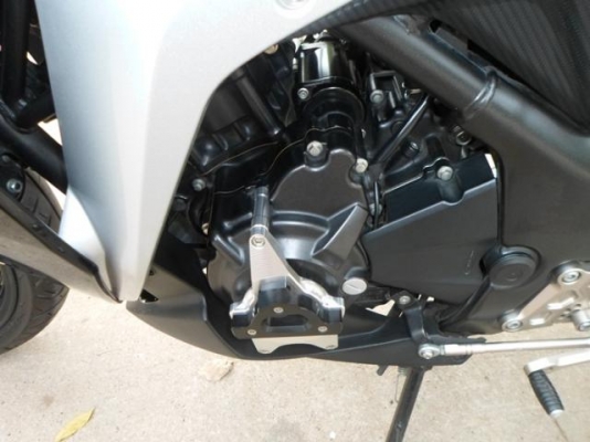 HONDA CBR 250 CC รถปี 54 เครื่องเดิมๆสีสันสวยงาม HONDA CBR 250 CC รถปี 54 เครื่องเดิมๆสีสันสวยงาม