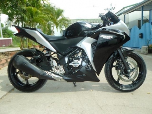 HONDA CBR 250 CC รถปี 54 เครื่องเดิมๆสีสันสวยงาม