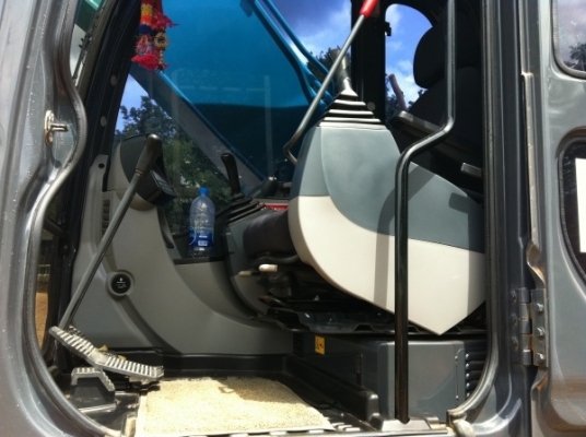 ขายรถแบ็คโค KOBELCO MARK8 SUPER YN-12