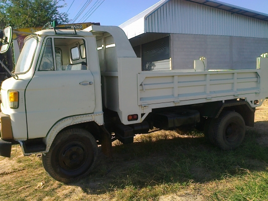 HINO KM300 เครื่อง 145 HP 6BB1 ลงเล่มครบถูกต้อง หกล้อดั๊มพ์ ช่วงล่างใหญ่ติด F หน้า F หลังให้พร้อม กระบะดั๊มพ์เหล็ก 4 ตันยาว 3.50 เมตรสภาพอย่างสวยไม่มีผุ ยาง 8.25 ขอบ 16 สภาพดี เอกสารทะเบียนครบพร้อมโอน