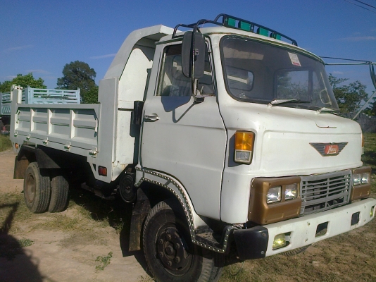 HINO KM300 เครื่อง 145 HP 6BB1 ลงเล่มครบถูกต้อง หกล้อดั๊มพ์ ช่วงล่างใหญ่ติด F หน้า F หลังให้พร้อม กระบะดั๊มพ์เหล็ก 4 ตันยาว 3.50 เมตรสภาพอย่างสวยไม่มีผุ ยาง 8.25 ขอบ 16 สภาพดี เอกสารทะเบียนครบพร้อมโอน