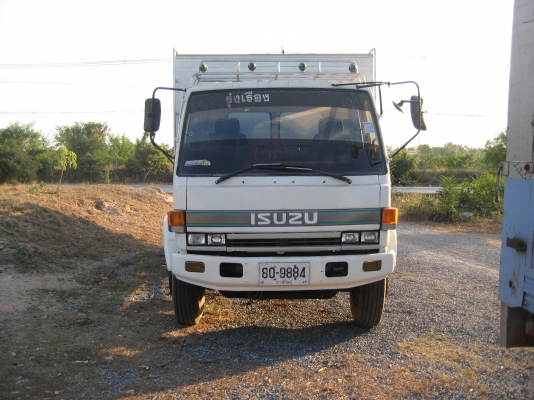 ขายร็อกกี้ FTR11 รถห้าง ยาว 7.20 ม เครื่อง 6BG เครื่องส้ม