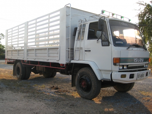 ขายร็อกกี้ FTR11 รถห้าง ยาว 7.20 ม เครื่อง 6BG เครื่องส้ม