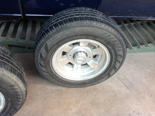 ขายแม็ก15 พร้อมยาง