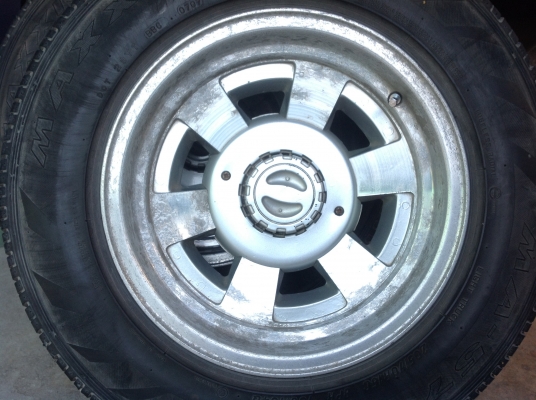 ขายแม็ก15 พร้อมยาง