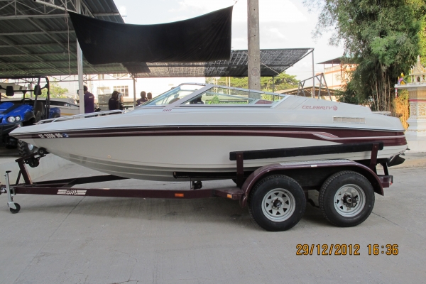-ผ่อนได้- ขาย เรือ CELEBRITY 18 ฟุต เครื่อง MERCRUISER 4.3 เรือนำเข้า USA  สภาพสวยมาก