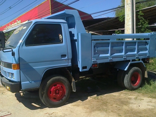 ISUZU NPR 115 HP 4BD1 หกล้อดั๊มพ์ รถสวยพร้อมใช้งานครับ เครื่องแห้งแรงดีไม่มีเยิ้มครับ หัวบางไม่ผุภายในครบ เกียร์สั้น กระบะดั๊มพ์เหล็ก 4 ตันยาว 3.30 เมตร ช่วงล่างคัชซีดี เฟืองท้าย F เอกสารเล่มทะเบียนครบพร้อมโอนครับ