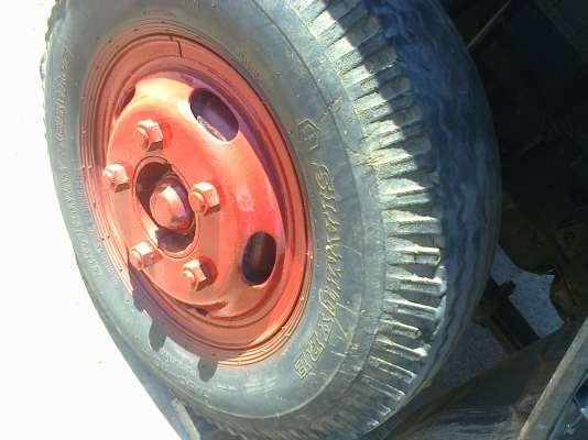 ISUZU NPR 115 HP 4BD1 หกล้อดั๊มพ์ รถสวยพร้อมใช้งานครับ เครื่องแห้งแรงดีไม่มีเยิ้มครับ หัวบางไม่ผุภายในครบ เกียร์สั้น กระบะดั๊มพ์เหล็ก 4 ตันยาว 3.30 เมตร ช่วงล่างคัชซีดี เฟืองท้าย F เอกสารเล่มทะเบียนครบพร้อมโอนครับ