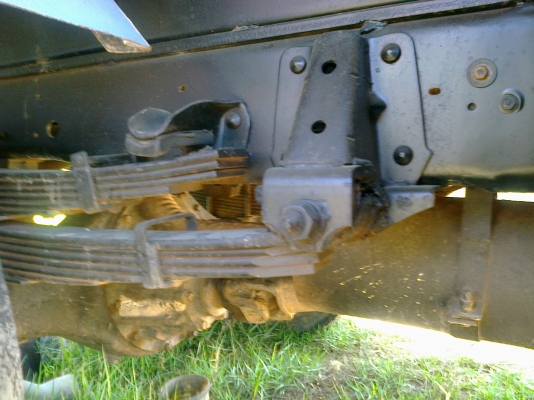 ISUZU NPR 115 HP 4BD1 หกล้อดั๊มพ์ รถสวยพร้อมใช้งานครับ เครื่องแห้งแรงดีไม่มีเยิ้มครับ หัวบางไม่ผุภายในครบ เกียร์สั้น กระบะดั๊มพ์เหล็ก 4 ตันยาว 3.30 เมตร ช่วงล่างคัชซีดี เฟืองท้าย F เอกสารเล่มทะเบียนครบพร้อมโอนครับ