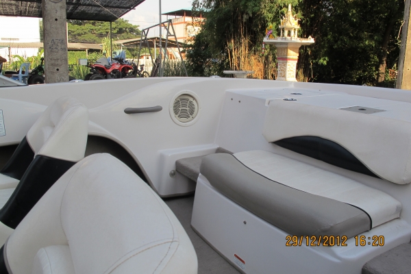 -ผ่อนได้-  ขายเรือ TAHOE 18 ฟุต เครื่อง MERCURY 3.0 ปี 2006 เรือนำเข้า USA สภาพสวยมากๆ ราคาต่อรองได้