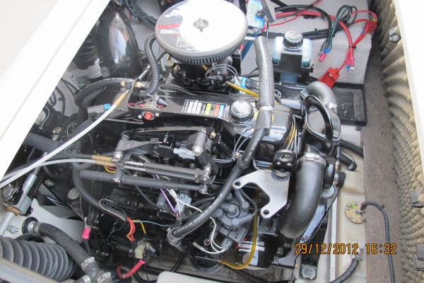 -ผ่อนได้-  ขายเรือ TAHOE 18 ฟุต เครื่อง MERCURY 3.0 ปี 2006 เรือนำเข้า USA สภาพสวยมากๆ ราคาต่อรองได้