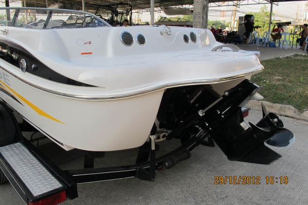 -ผ่อนได้-  ขายเรือ TAHOE 18 ฟุต เครื่อง MERCURY 3.0 ปี 2006 เรือนำเข้า USA สภาพสวยมากๆ ราคาต่อรองได้