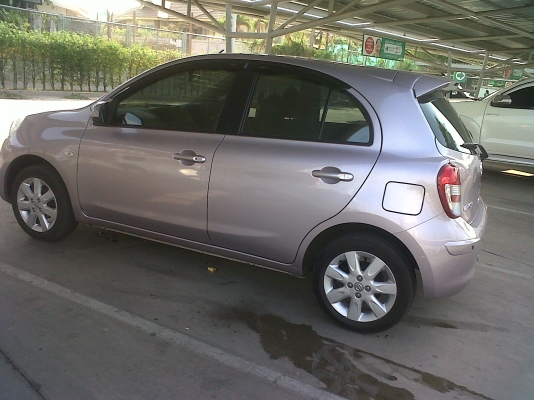 ขายรถนิสสันมาร์สปี2012รุ่นท๊อปสุดครับVL สภาพใหม่มาก