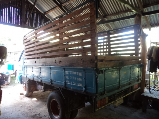 ขายรถอีซูซุ6ล้อกลาง เครื่อง85 สภาพสวยๆพร้อมใช้งาน