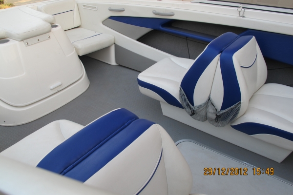 -ผ่อนได้- ขายเรือ  BAYLINER  19.5 ฟุต เครื่อง MERCURY  3.0 ปี 2006 เรือนำเข้า USA  สภาพใหม่มากๆ