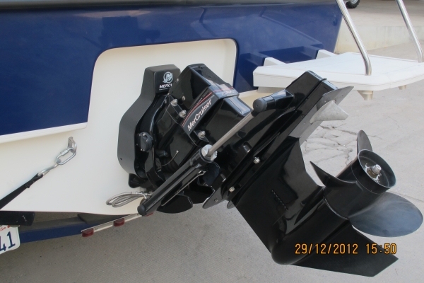 -ผ่อนได้- ขายเรือ  BAYLINER  19.5 ฟุต เครื่อง MERCURY  3.0 ปี 2006 เรือนำเข้า USA  สภาพใหม่มากๆ