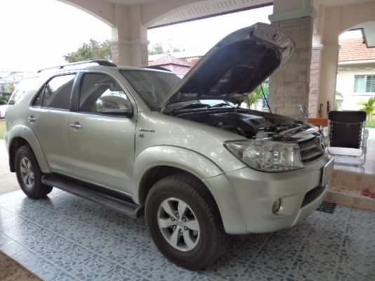 ขายรถโตโยต้าฟอร์จูนเนอร์ ปี50 ตัวVท็อบ ออโตโฟวิน สภาพเดิมๆสวยสดทั้งคัน