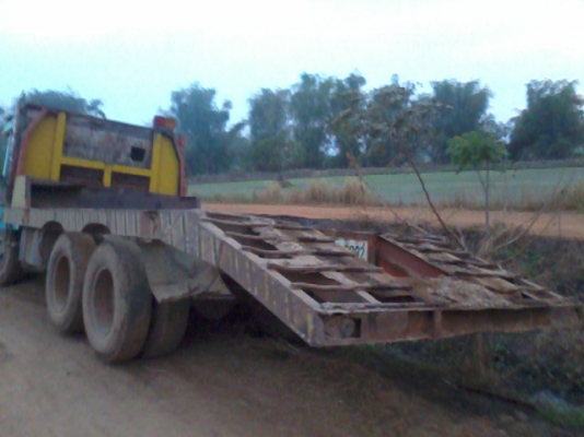ขายรถสิบล้อเทรนเลอร์หัวยาวยีห้อ ISUZU เครื่อง175แรง