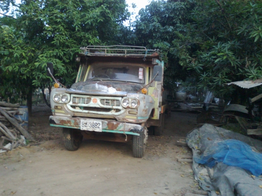 ขายรถสิบล้อเทรนเลอร์หัวยาวยีห้อ ISUZU เครื่อง175แรง