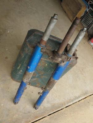 ที่นั่งเ็ด็กc700แท้/บังโคลนa100//โครงและอะไหล่dx100-yl2/ถังG7