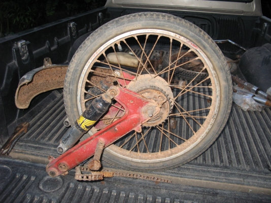 ที่นั่งเ็ด็กc700แท้/บังโคลนa100//โครงและอะไหล่dx100-yl2/ถังG7