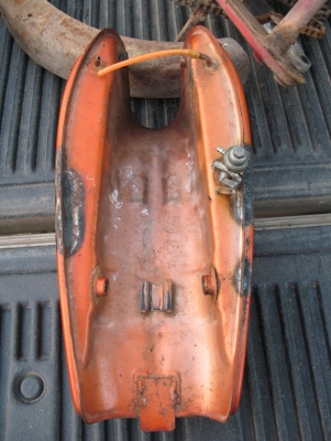 ที่นั่งเ็ด็กc700แท้/บังโคลนa100//โครงและอะไหล่dx100-yl2/ถังG7