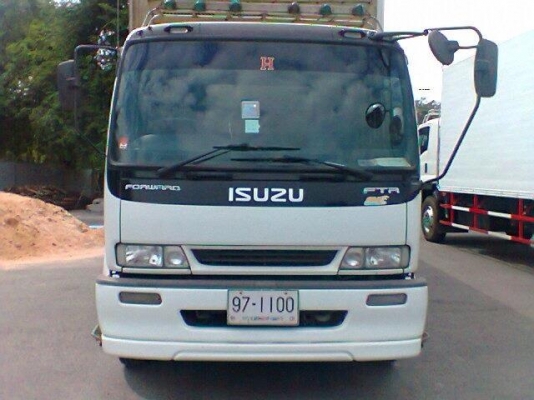 ขาย ุ 6 ล้อ Isuzu FTH  200 แรงม้า (ตู้เย็น)ปี 48 สภาพสวย ใช้งานเอง