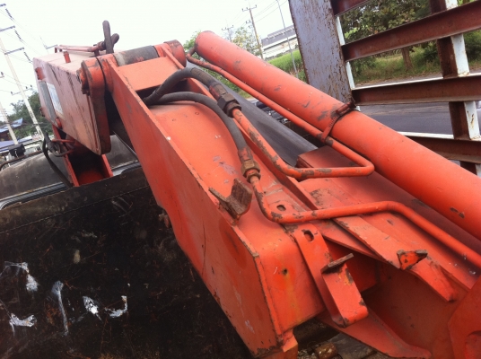 ขายเฮียบ สามตันครึ่ง สภาพ 90\% พร้อมยกลงจาก 10 ล้อ ขายเฮียบ สามตันครึ่ง สภาพ 90\% พร้อมยกลงจาก 10 ล้อ