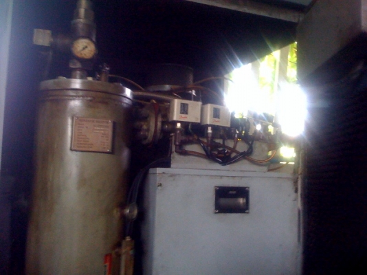 ปั๊มลมสกรู 15 แรง สภาพดี พร้อมใช้งาน