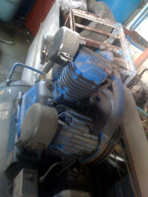 ปั๊มลม puma มือสอง 5แรง ขนาดความจุถัง 350 ลิตร ไฟ 3 เฟส