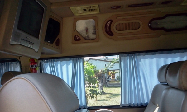 Hiace หัวจรวดหลังคาสูง ปี2004 VIP