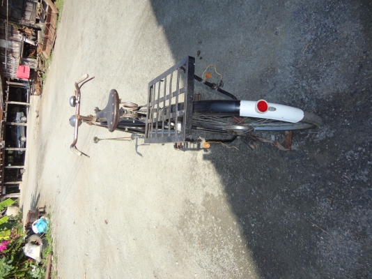 ขายจักรยานโบราณ 1 คัน ราคาถูกสนใจติดต่อโทร.081-005-8785