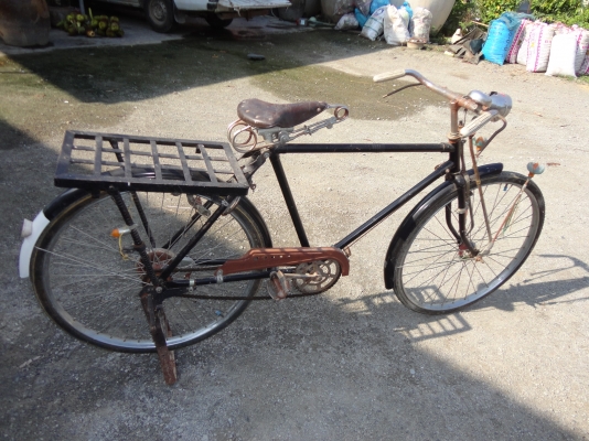 ขายจักรยานโบราณ 1 คัน ราคาถูกสนใจติดต่อโทร.081-005-8785