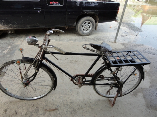 ขายจักรยานโบราณ 1 คัน ราคาถูกสนใจติดต่อโทร.081-005-8785