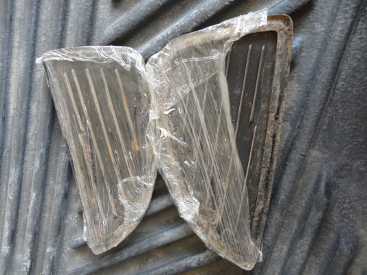 ขายแก้มยาง k-125 M.2 จำนวน  1 คู่ สนใจติดต่อโทร.081-005-8785