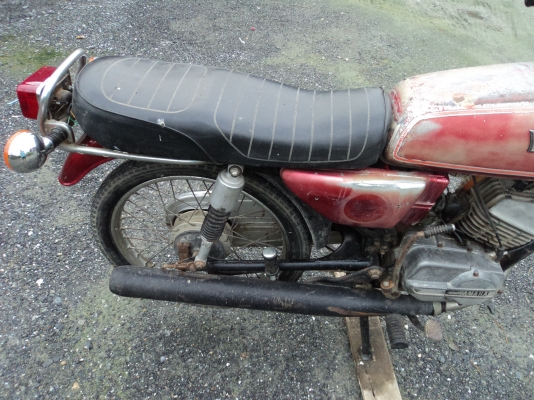 ขอบคุณพี่เสือขายแล้วYAMAHA-RX-100 สีแดง สนใจติดต่อโทร.081-005-8785