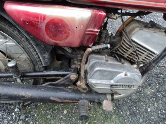 ขอบคุณพี่เสือขายแล้วYAMAHA-RX-100 สีแดง สนใจติดต่อโทร.081-005-8785