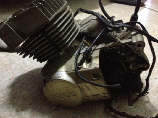 ขายเครื่อง suzuki trs 125 ขายเครื่อง suzuki trs 125