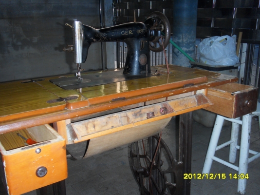 ขายจักรเก่า น่าเก็บสะสม คลาสสิค โบราณ ไม่แพงใช้งานได้