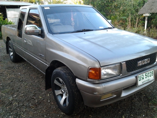 ขาย กระบะแค็ป มังกรทอง 2.5 ปี34/91 87HP สภาพเดิมๆบางๆ เครื่องมังกร 2.5ไดเร็กฯ แห้งๆไม่มีเยิ้ม พ.พาวเวอร์ แอร์ เครื่องเสียง พร้อม ภายในดี เบาะไม่ขาด คอนโซลครบ ช่วงล่างปึ๊ก ไม่มีส่าย คัสซีสวย ยางดี4เส้น ล้อแม็ก สีบาง กระบะมีผุบ้างนิดๆ สีมีตำหนิบ้าง ***ขายแล