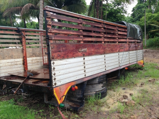 ขายกะบะ 10 ล้อ