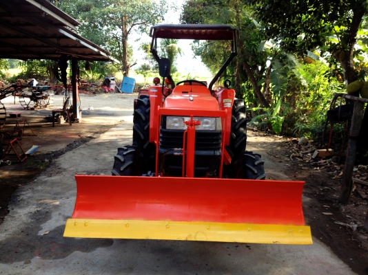 ขายด่วนรถไถคูโบต้าL4508พร้อมใบมีดดันดินหน้าและโลเตอรืลี่ตราช้างสนใจติดต่อคุณสมพงษ์081-9136451 ขายด่วนรถไถคูโบต้าL4508พร้อมใบมีดดันดินหน้าและโลเตอรืลี่ตราช้างสนใจติดต่อคุณสมพงษ์081-9136451