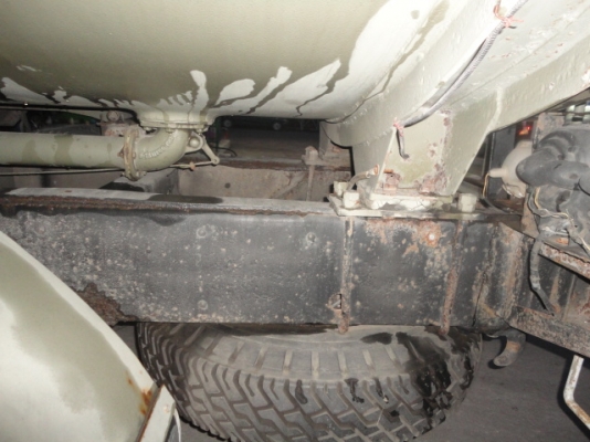 HINO  FL177 โหลดล่างค่ะ  15,000  ลิตรค่ะ