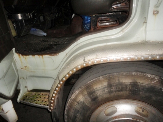 HINO  FL177 โหลดล่างค่ะ  15,000  ลิตรค่ะ