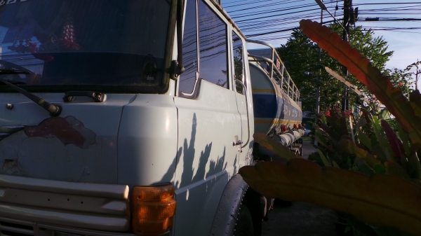 HINO  FL177 โหลดล่างค่ะ  15,000  ลิตรค่ะ