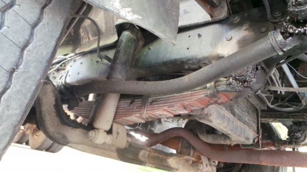 HINO  FL177 โหลดล่างค่ะ  15,000  ลิตรค่ะ