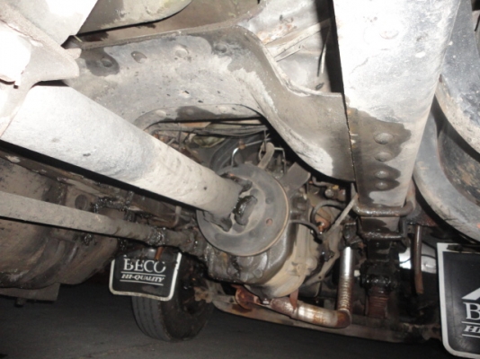 HINO  FL177 โหลดล่างค่ะ  15,000  ลิตรค่ะ