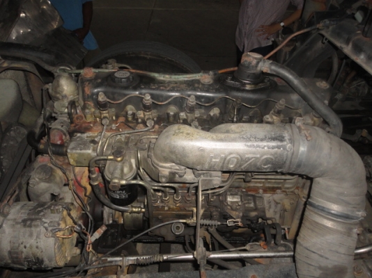 HINO  FL177 โหลดล่างค่ะ  15,000  ลิตรค่ะ