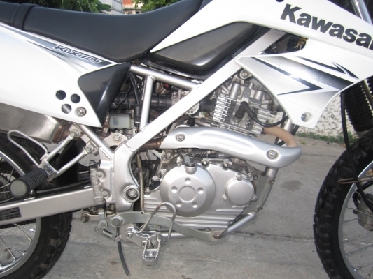 ขายด่วน KLX125ปี53ใหม่มากหัวฉีดสตาทมือววิ่งน้อย15000kmชุดโอนครบ